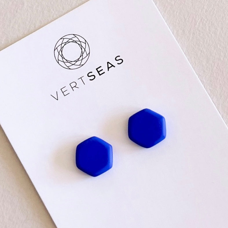 hexagon STUD earrings - ultramarine blue